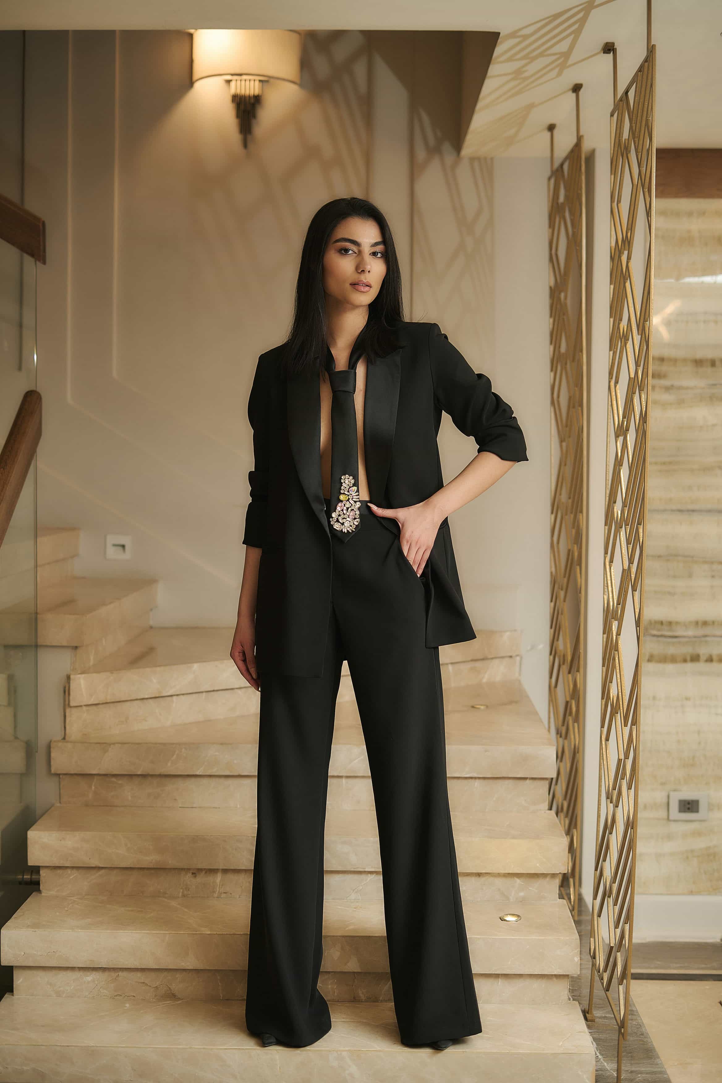 Longline Crystal Tie